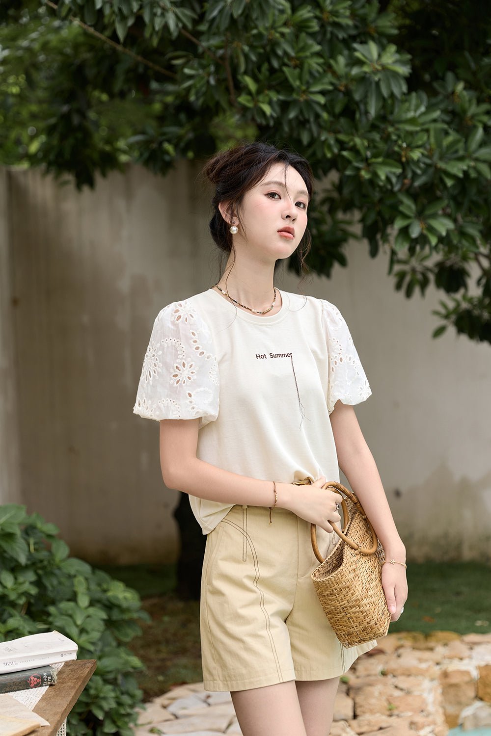 Celana pendek wanita pinggang tinggi