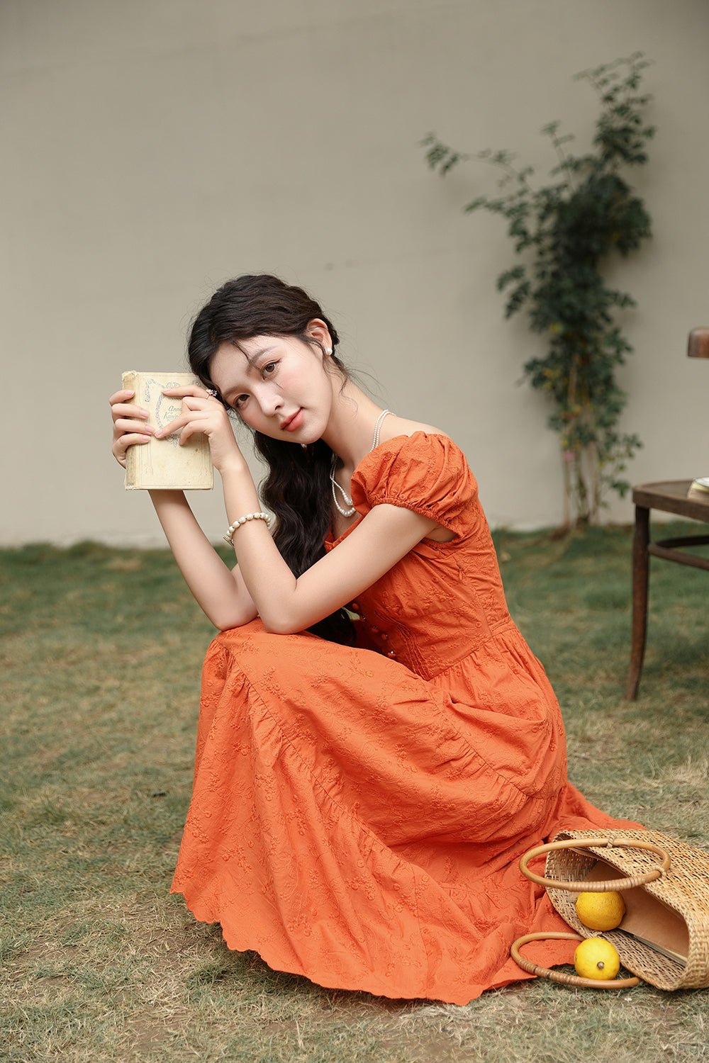 ชุดเดรสยาวทรงเอไลน์สำหรับผู้หญิง