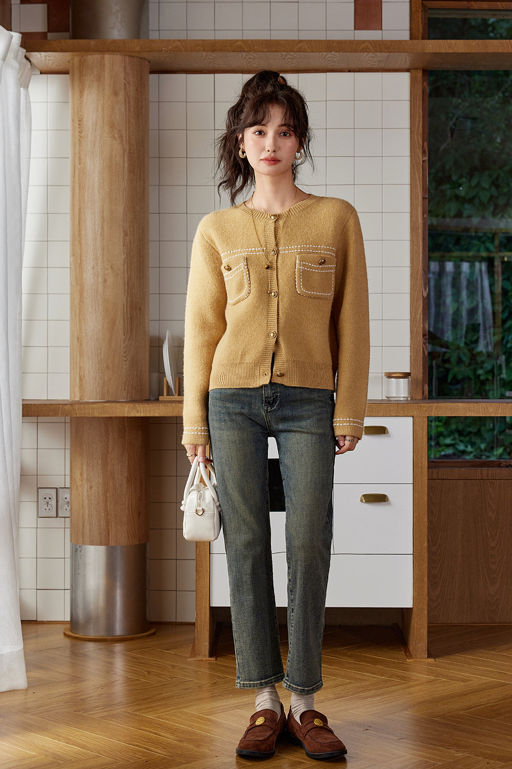 เสื้อถักสำหรับผู้หญิง