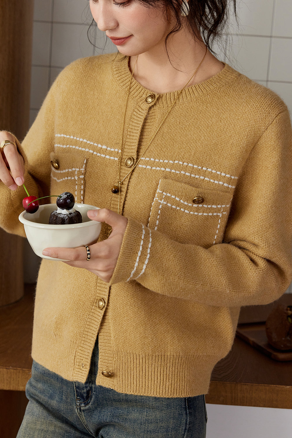 เสื้อถักสำหรับผู้หญิง