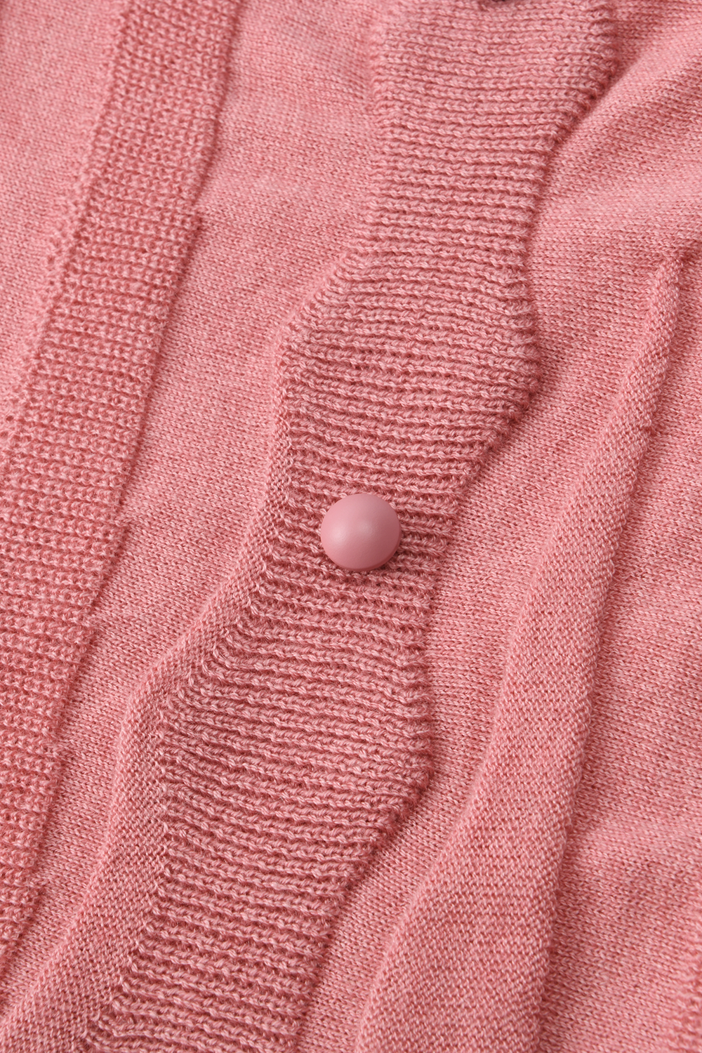女性のためのニットシャツ