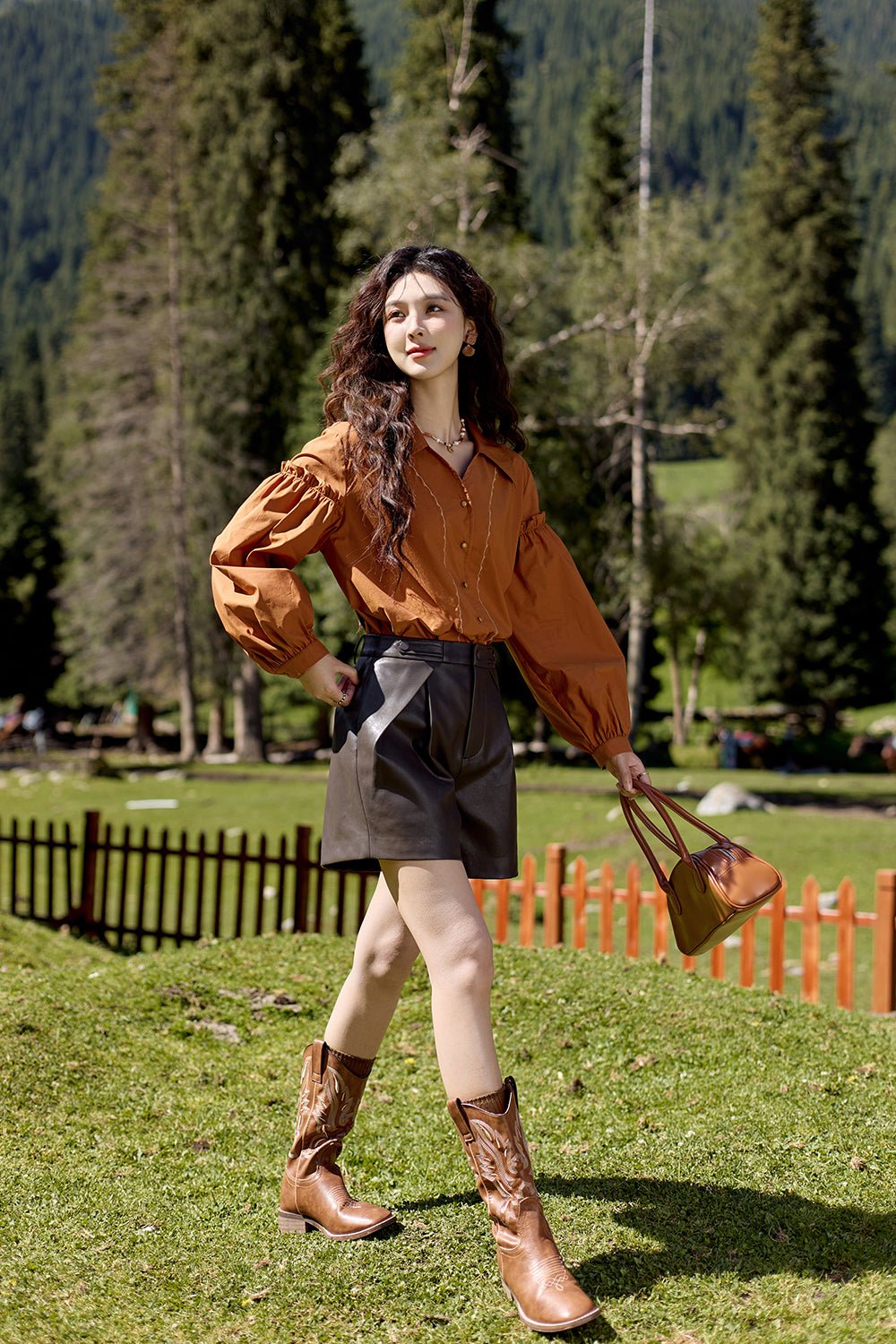 เสื้อสำหรับผู้หญิง