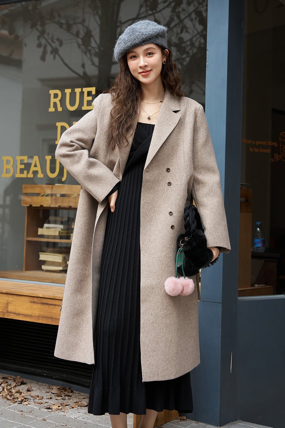 เสื้อโค้ทผ้าขนสัตว์สำหรับผู้หญิง