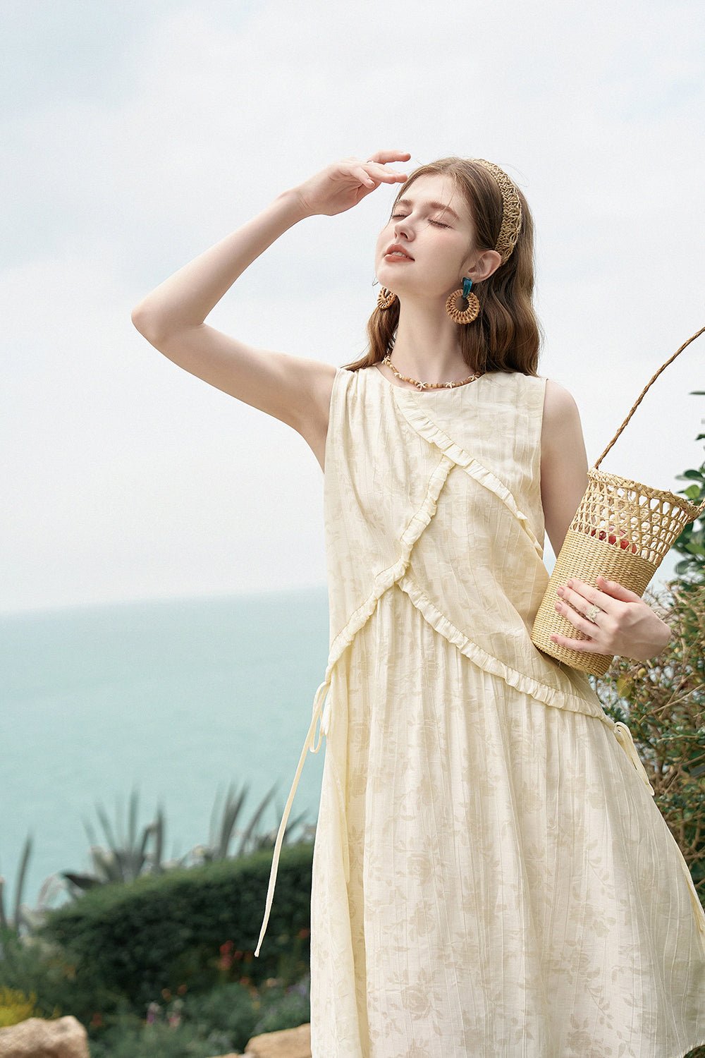 Women's Sleeveless Solid Midi Dress