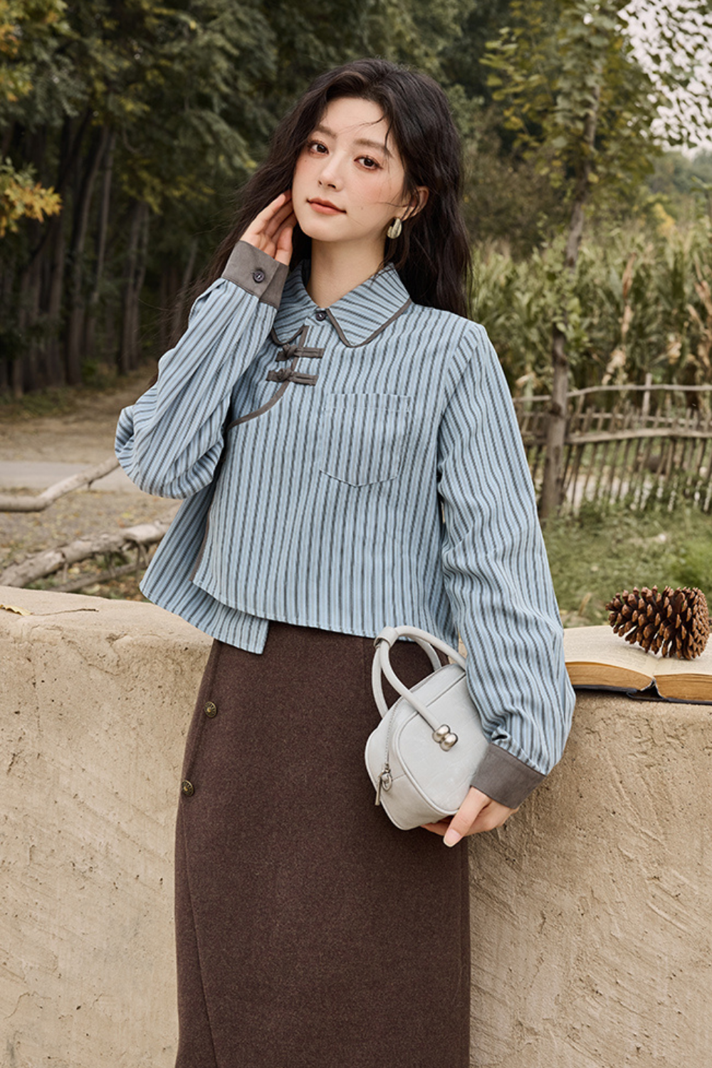 女性用シャツ