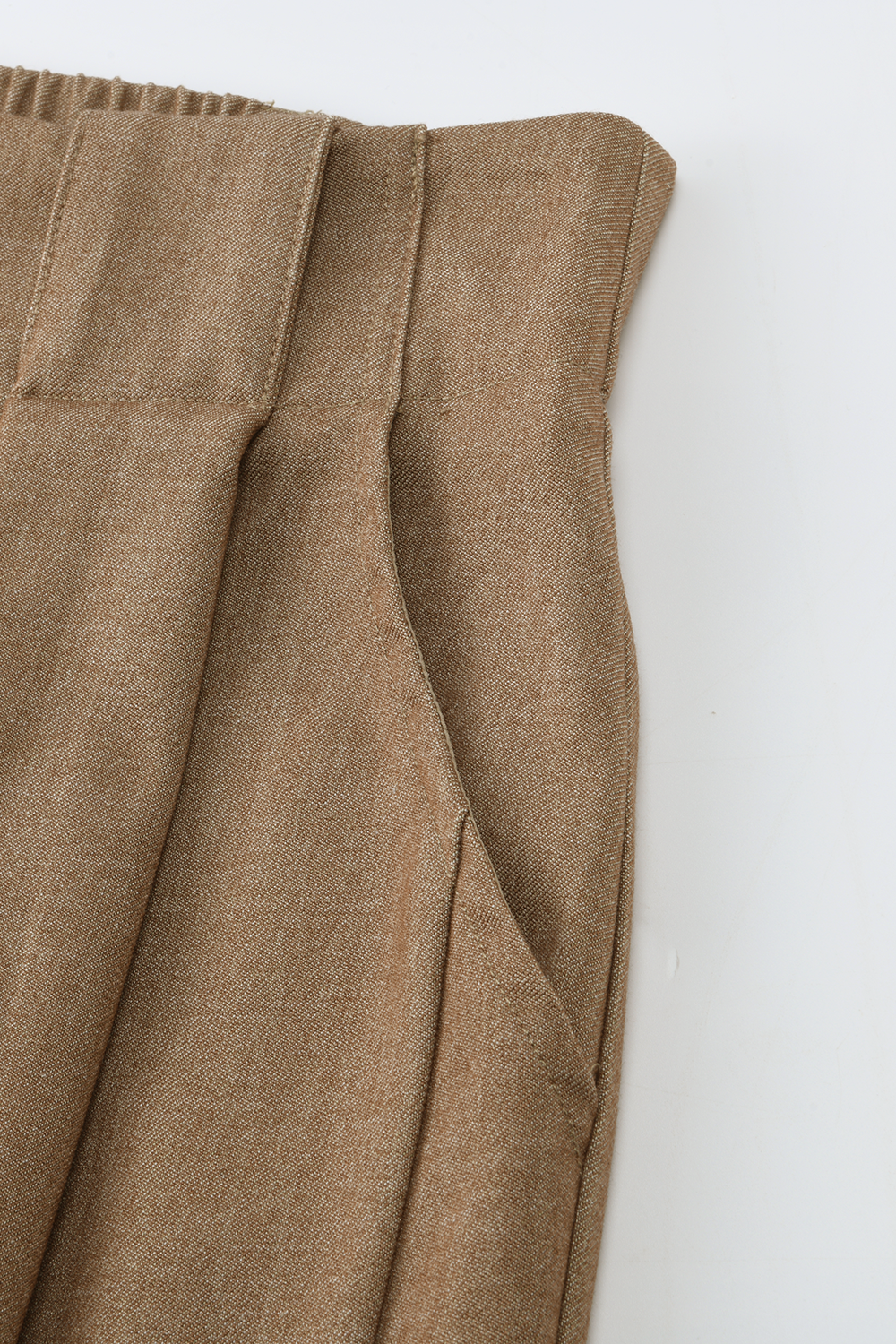 Celana Lurus untuk Wanita