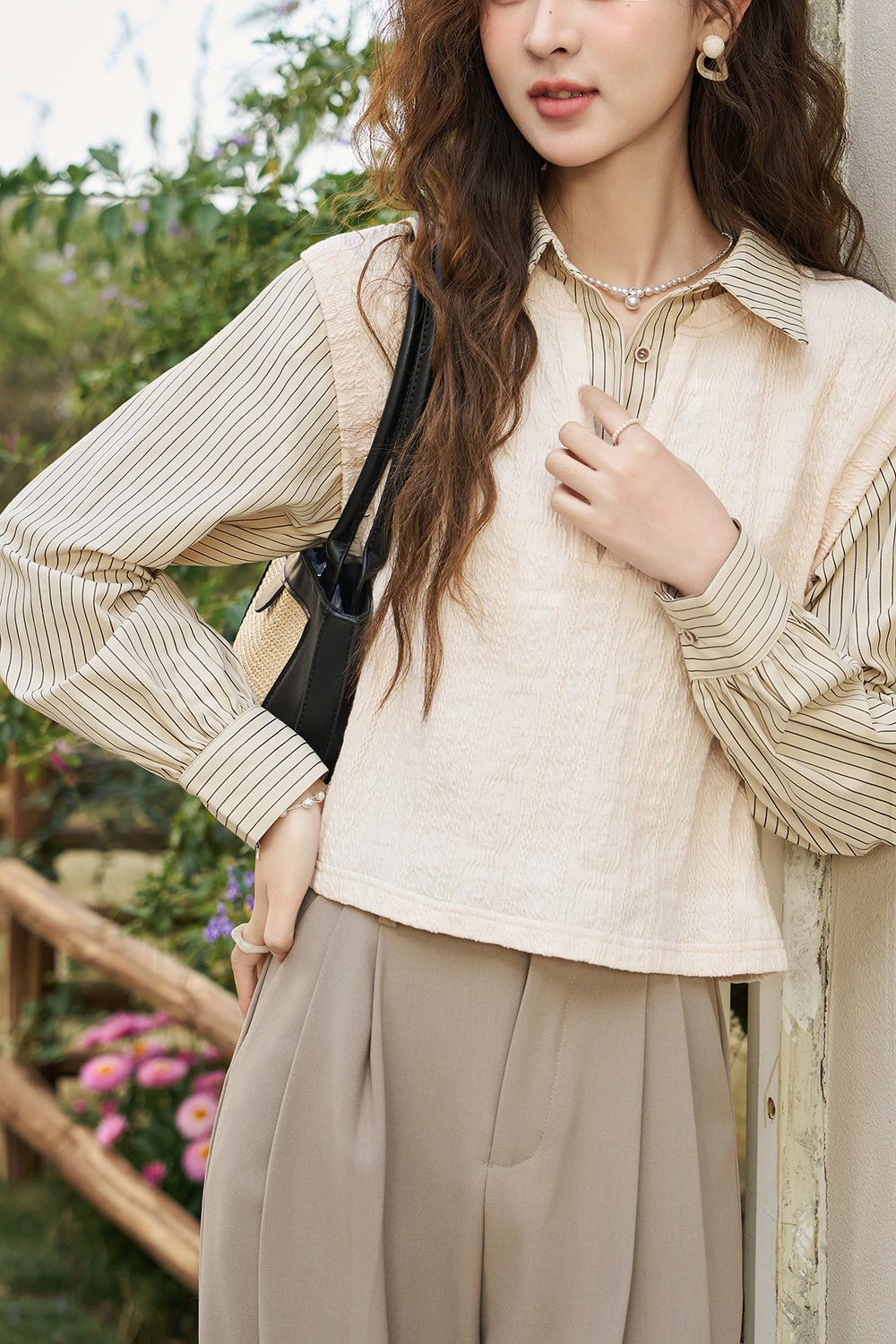 女性のための偽のツーピースシャツ