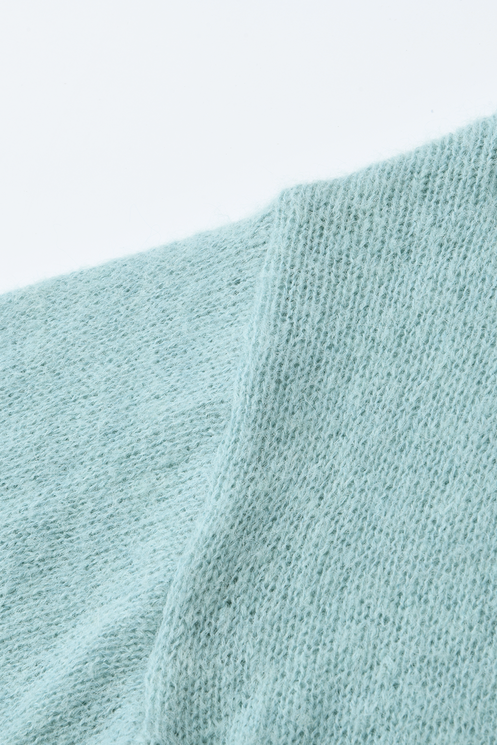 女性のためのニットシャツ