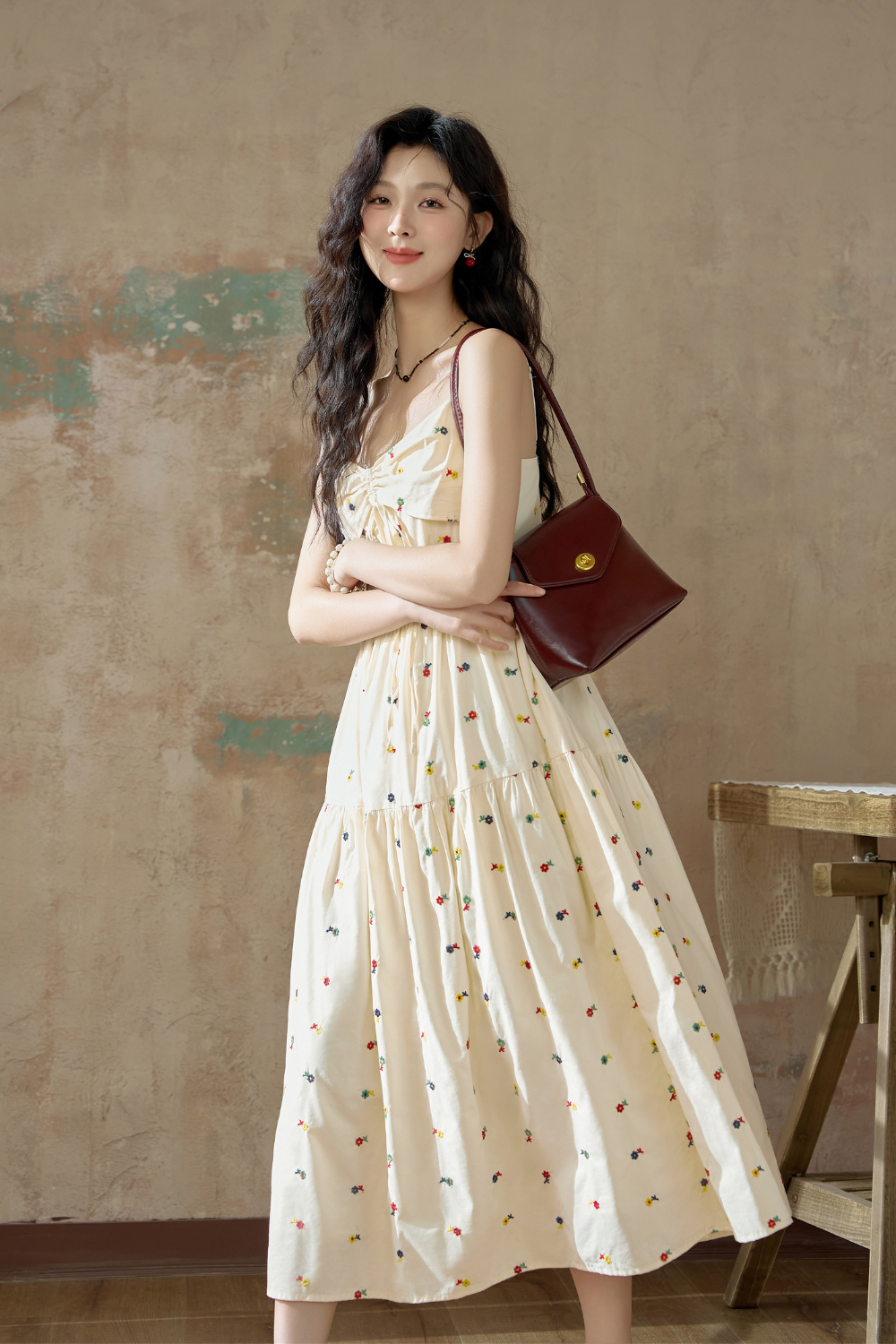 Gaun Tali Spaghetti Maxi untuk Wanita