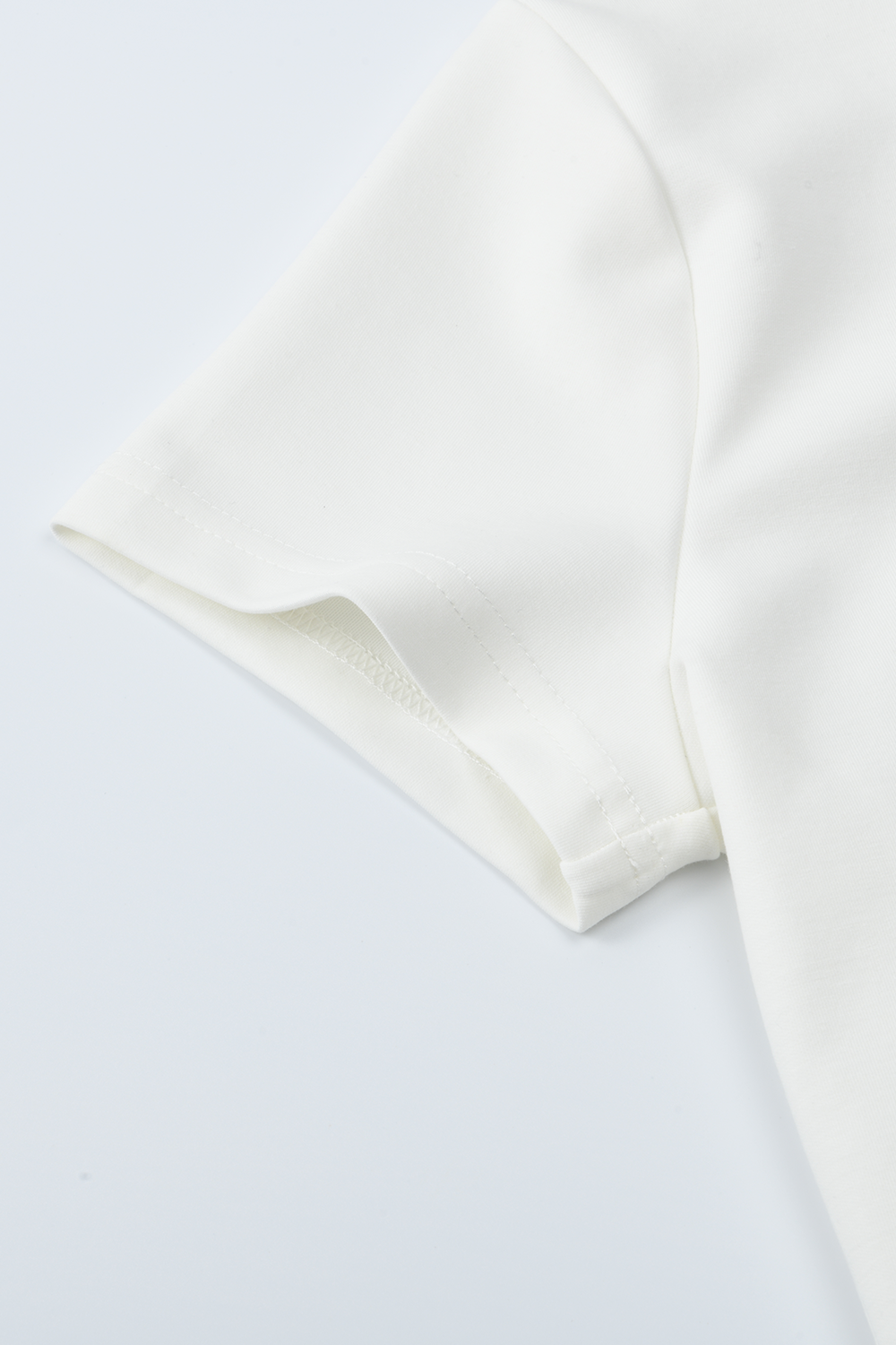 女性のためのTシャツ