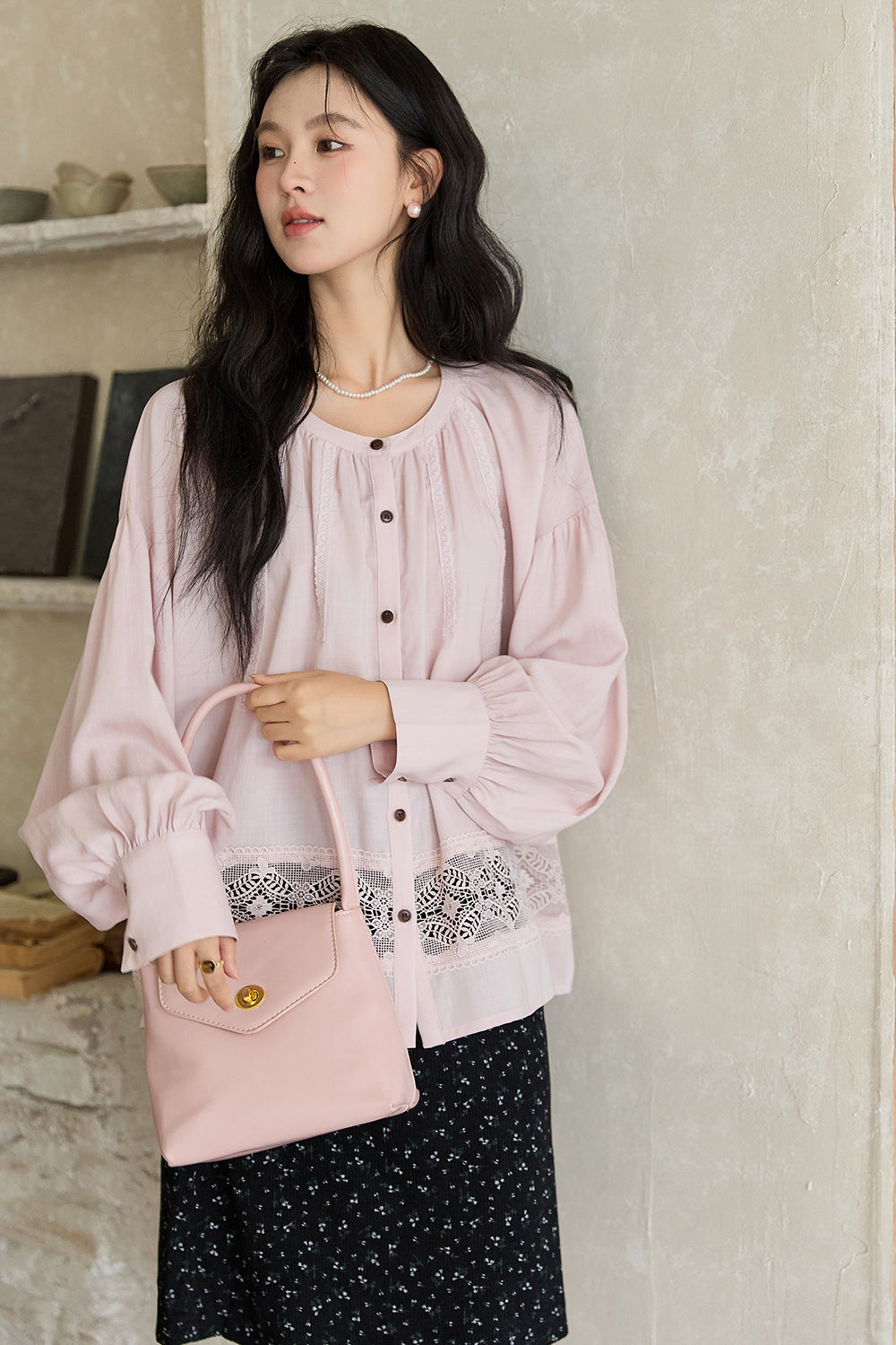 เสื้อเบลาส์สำหรับผู้หญิง