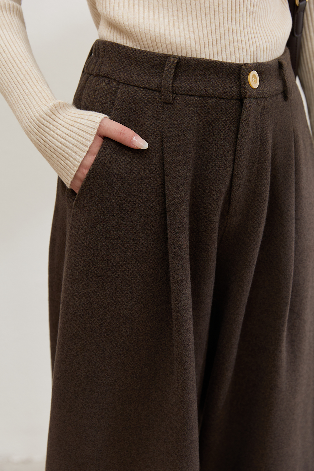 กางเกงขายาวสำหรับผู้หญิง