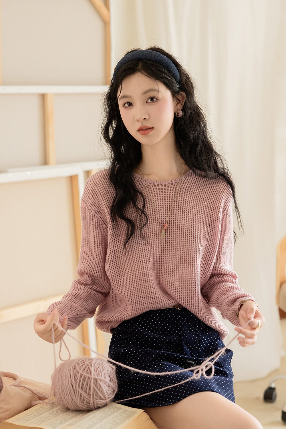 女性のためのニットシャツ