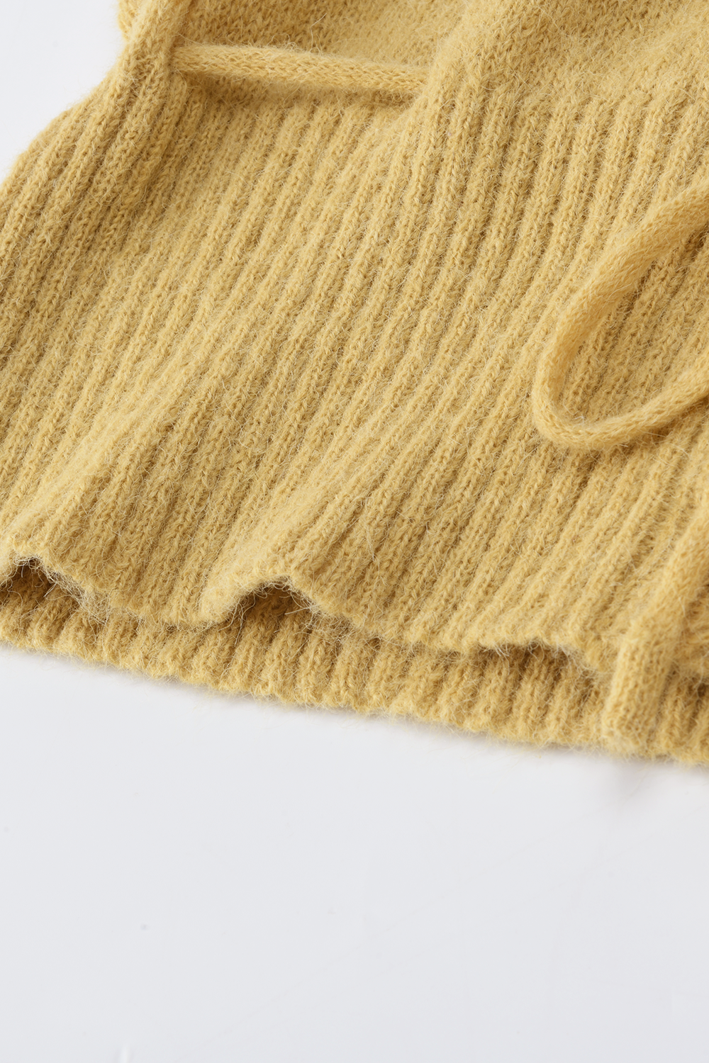 女性のためのニットシャツ