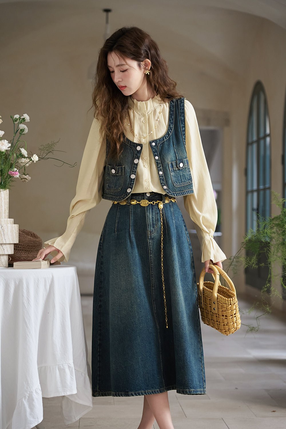 Bộ vest và váy được bán riêng