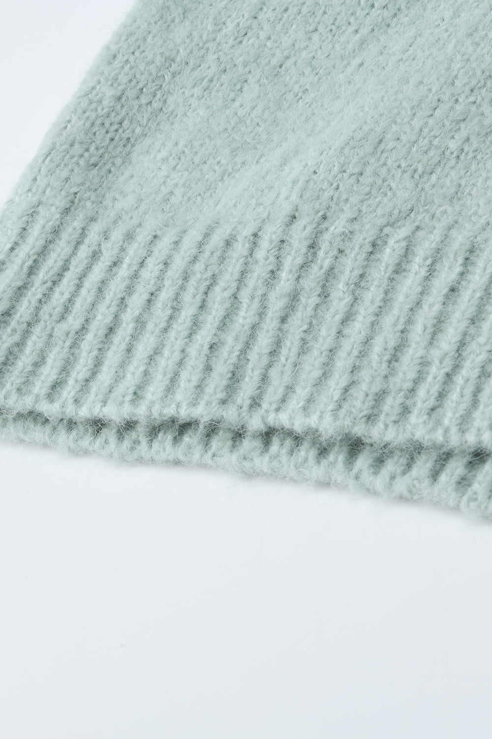 女性のためのニットシャツ