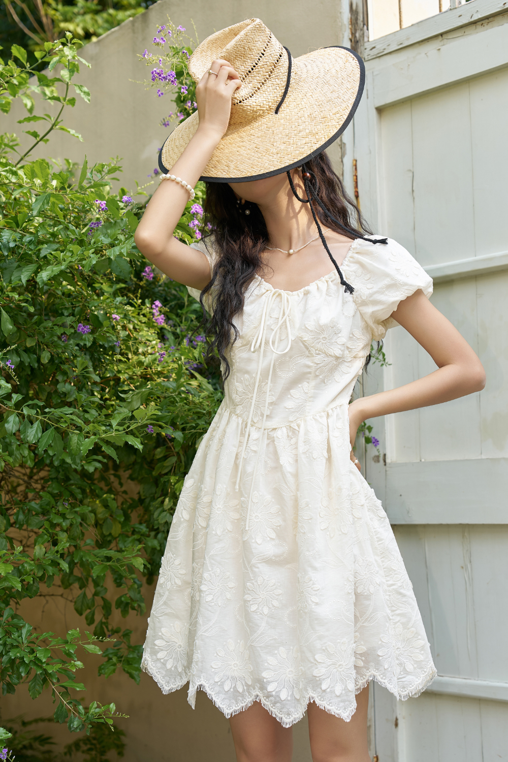 Gaun Midi Padat yang Elegan untuk Wanita