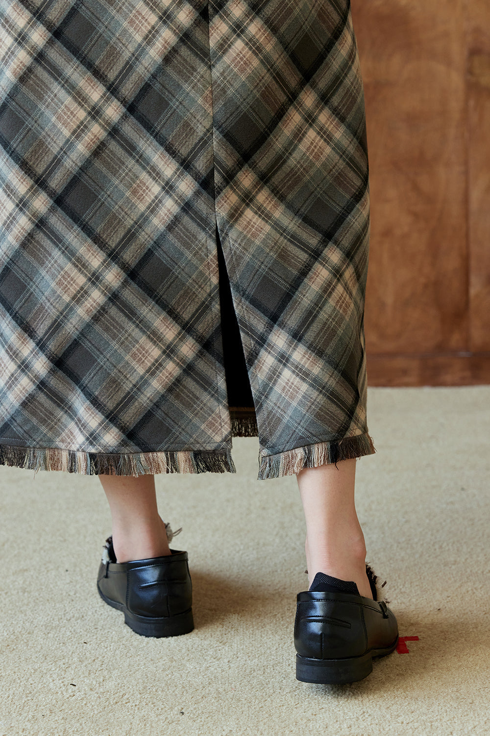 กระโปรงยาวทรงเอสำหรับผู้หญิง