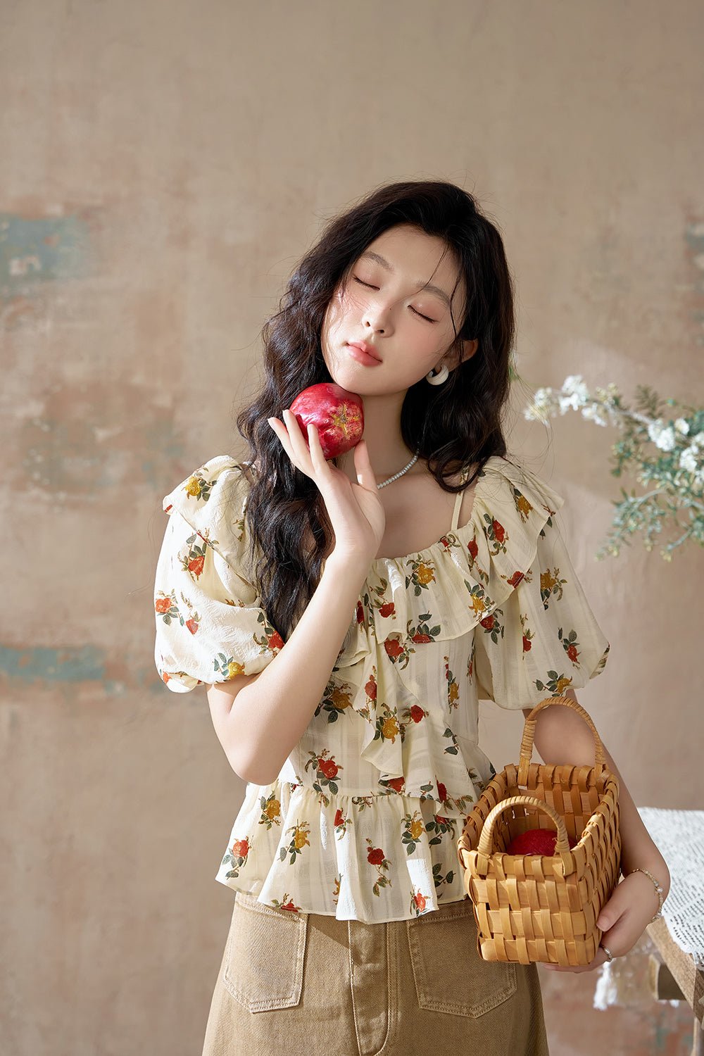 여성용 오프숄더 블라우스