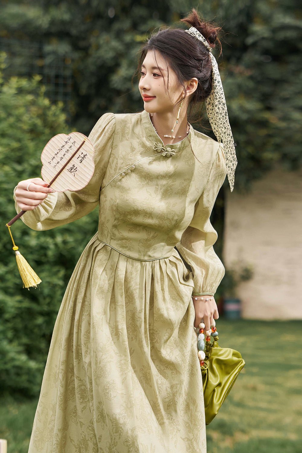 Gaun Maxi untuk Wanita