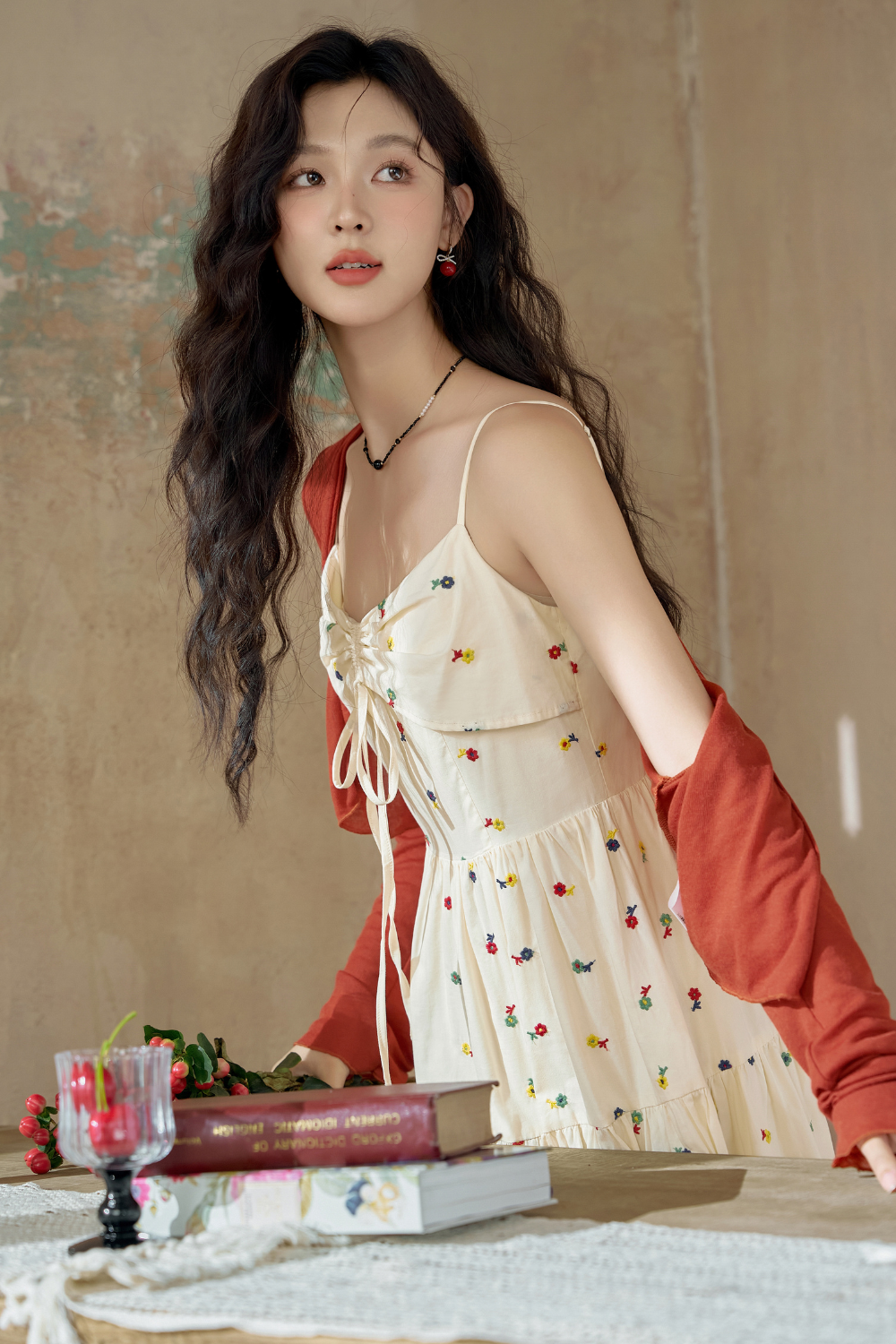Gaun Tali Spaghetti Maxi untuk Wanita
