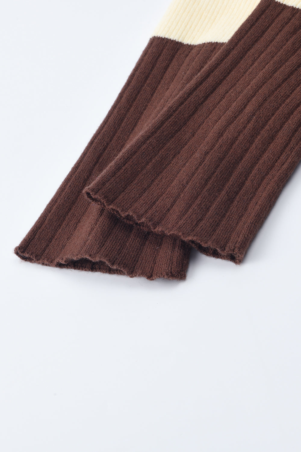 เสื้อถักสำหรับผู้หญิง