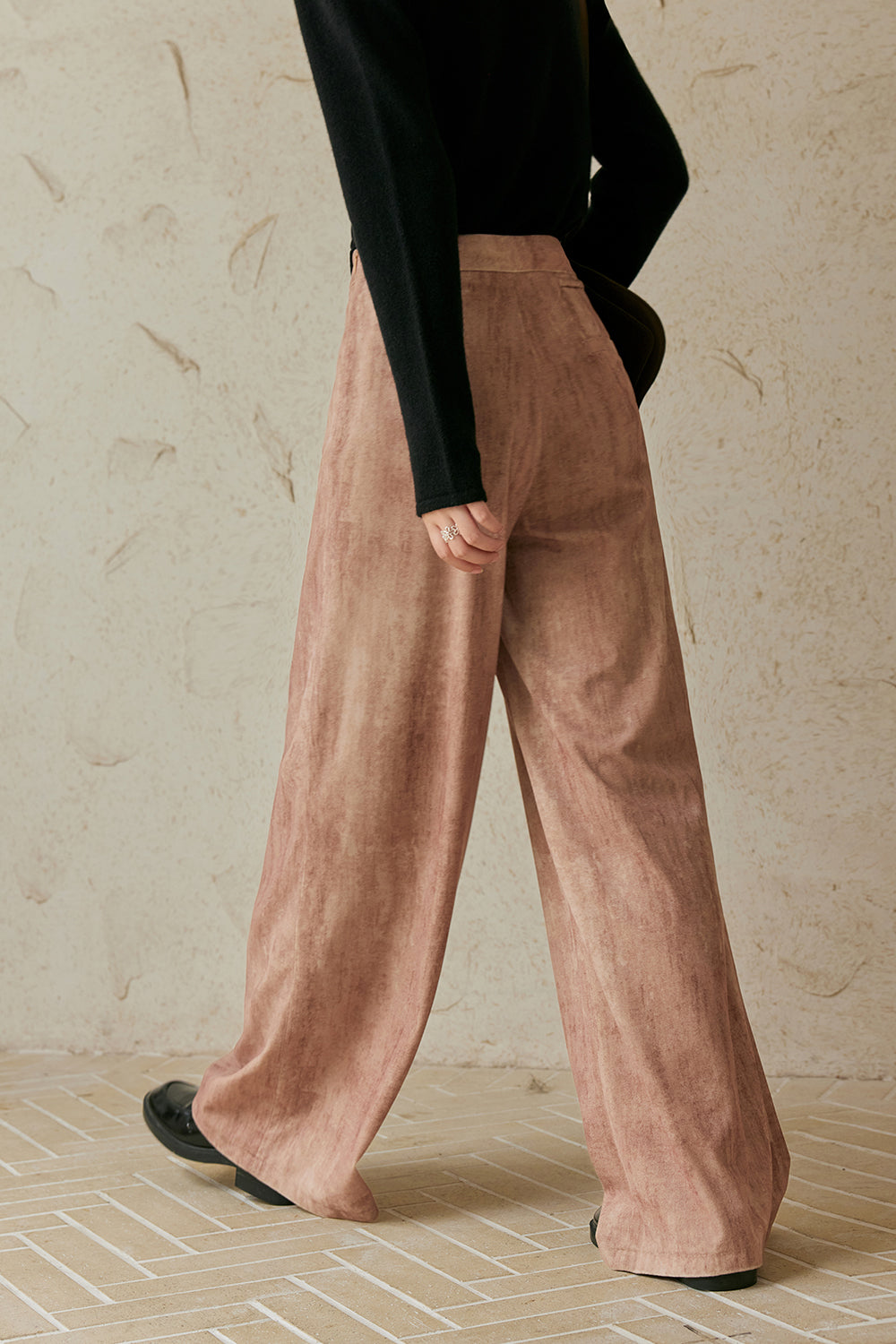 กางเกงยีนส์ขากว้างสำหรับผู้หญิง