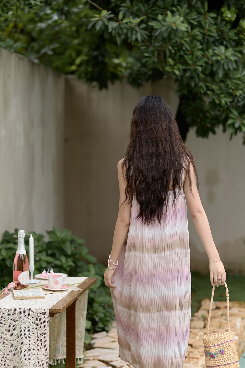 Gaun Tali Spaghetti Maxi untuk Wanita