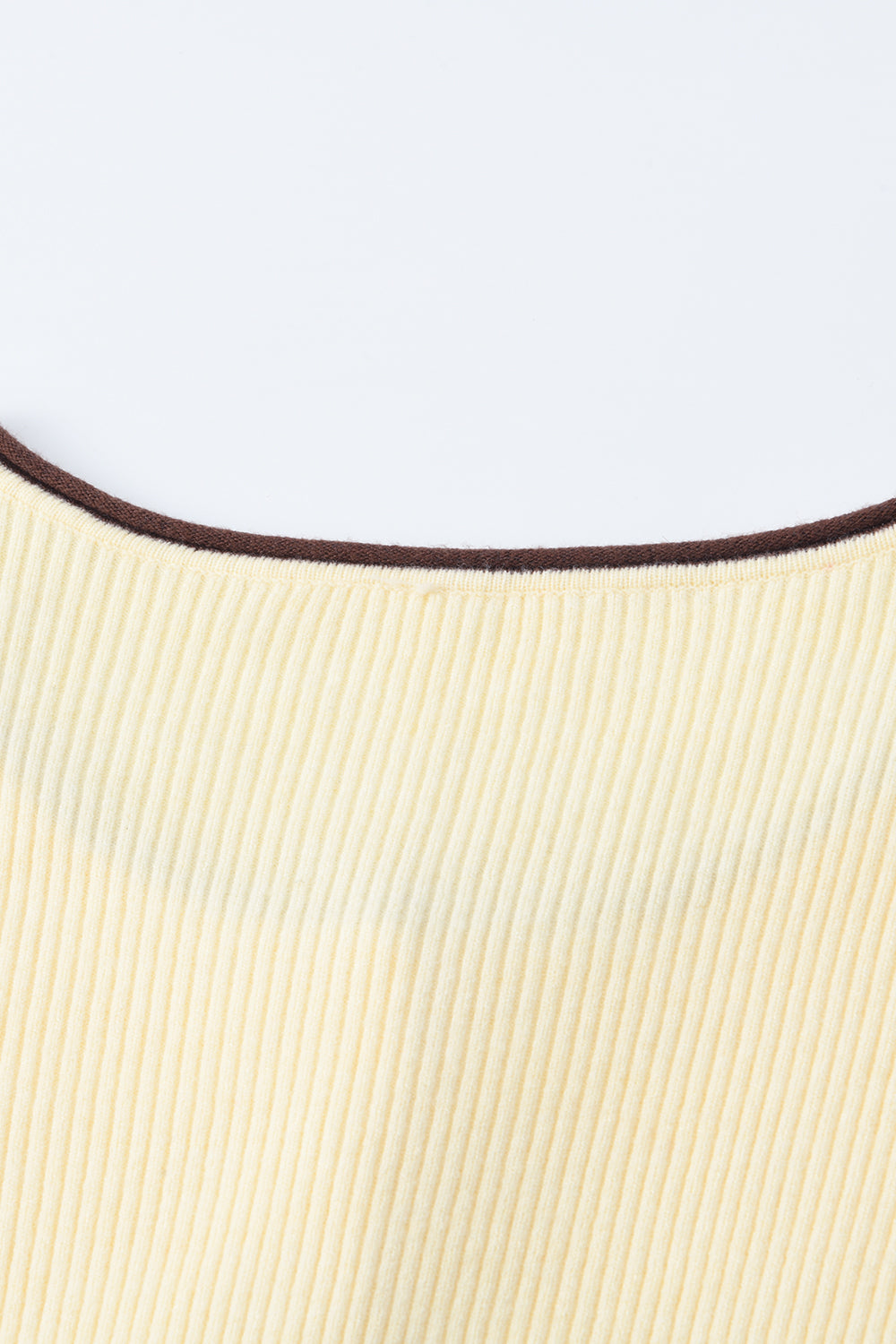 เสื้อถักสำหรับผู้หญิง