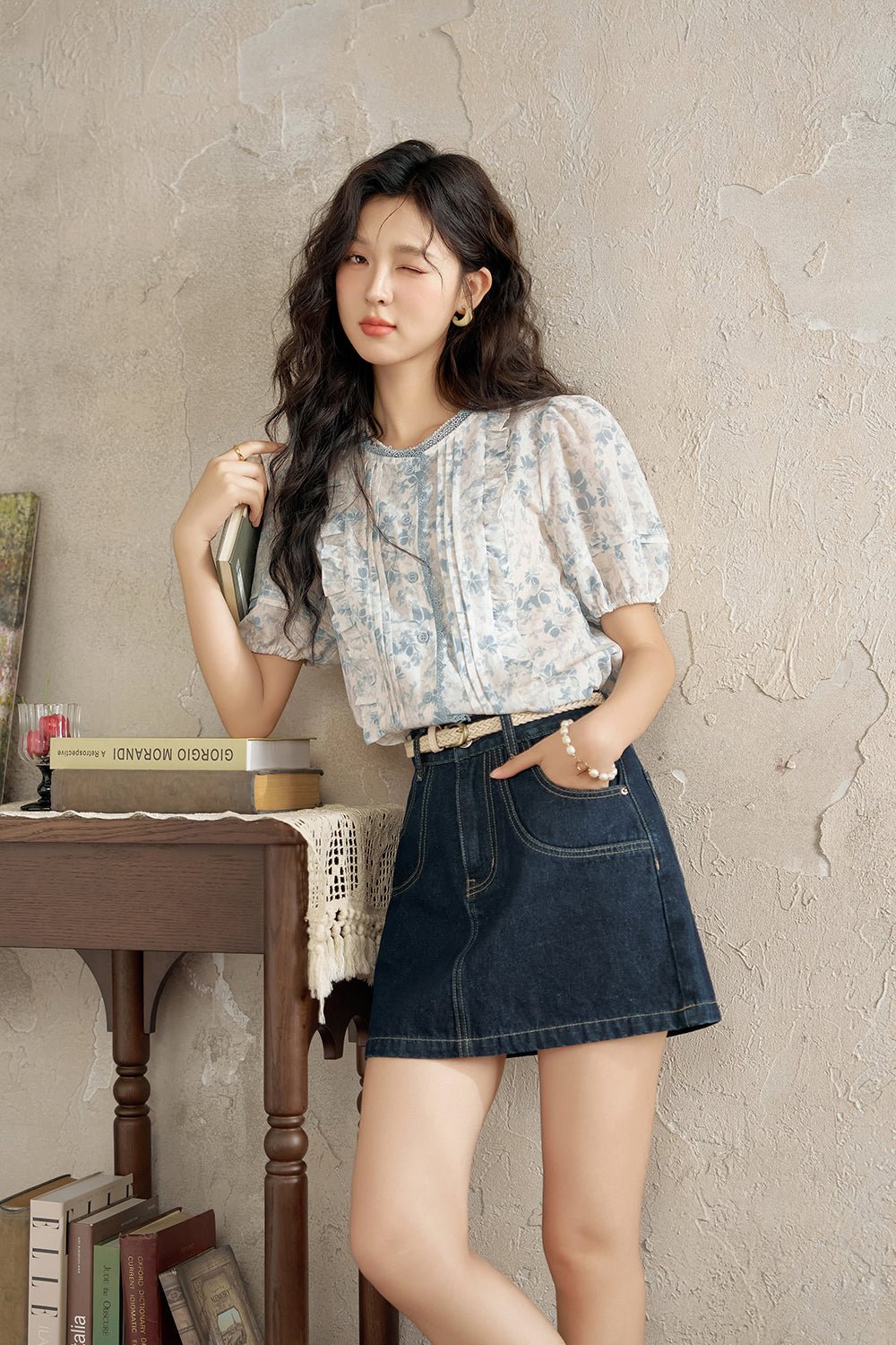 Blus Lengan Puff Wanita