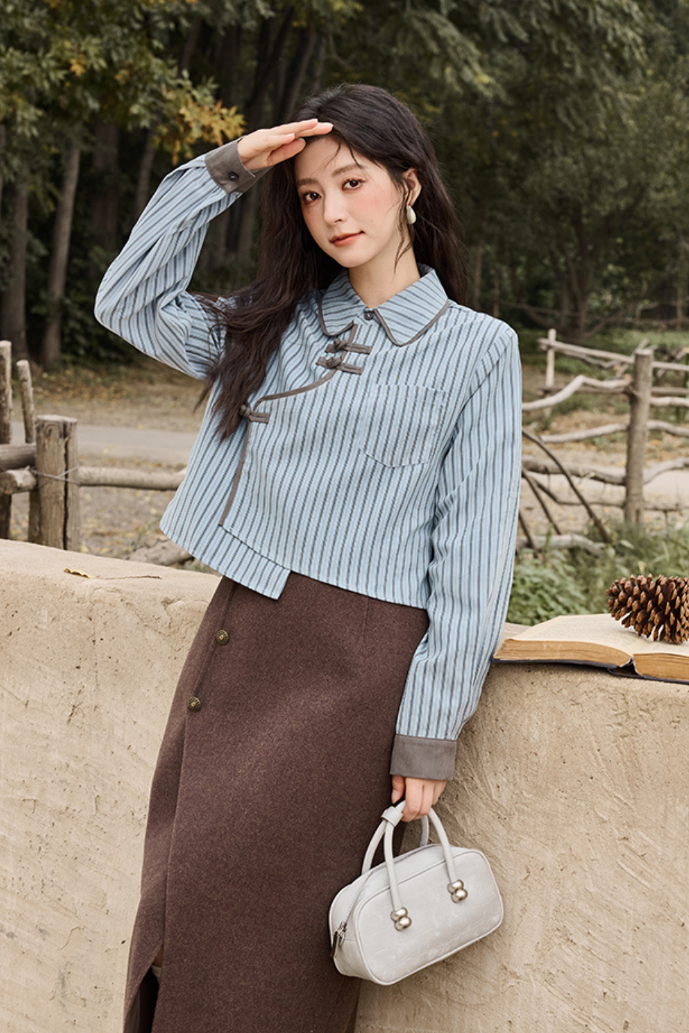 女性用シャツ