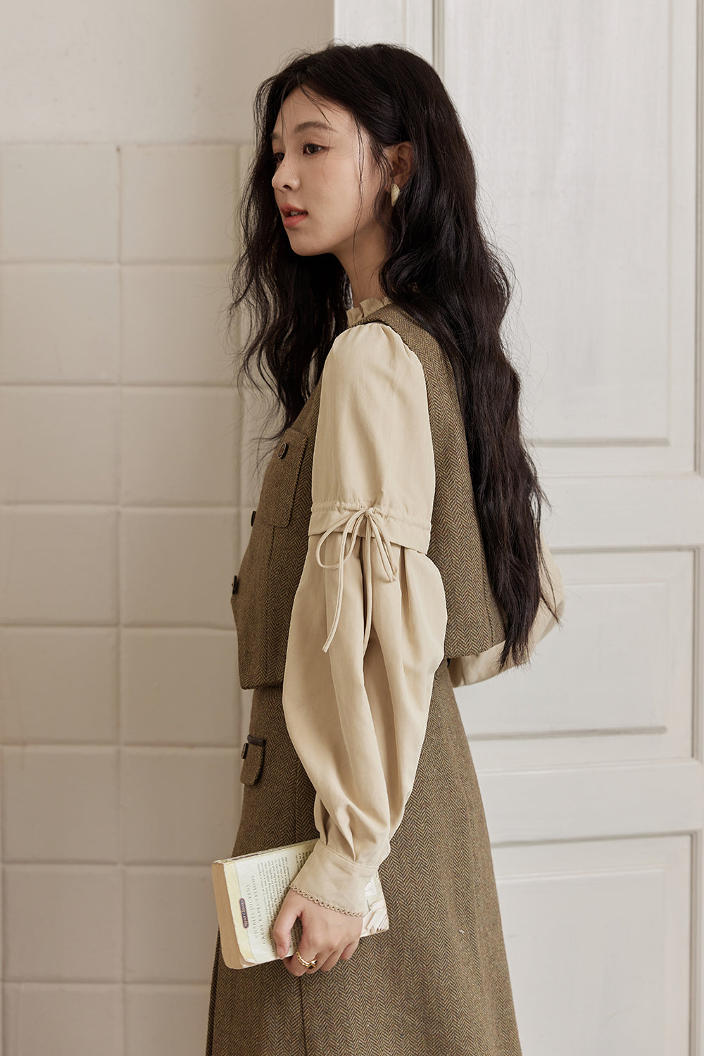 ชุดเสื้อกั๊กและกระโปรงขายแยกกัน