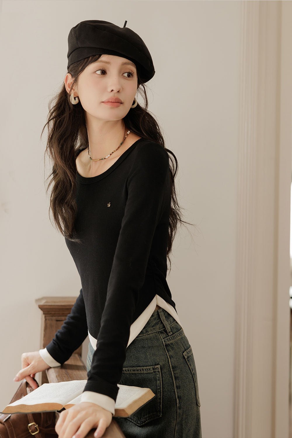 女性のための長袖Tシャツ
