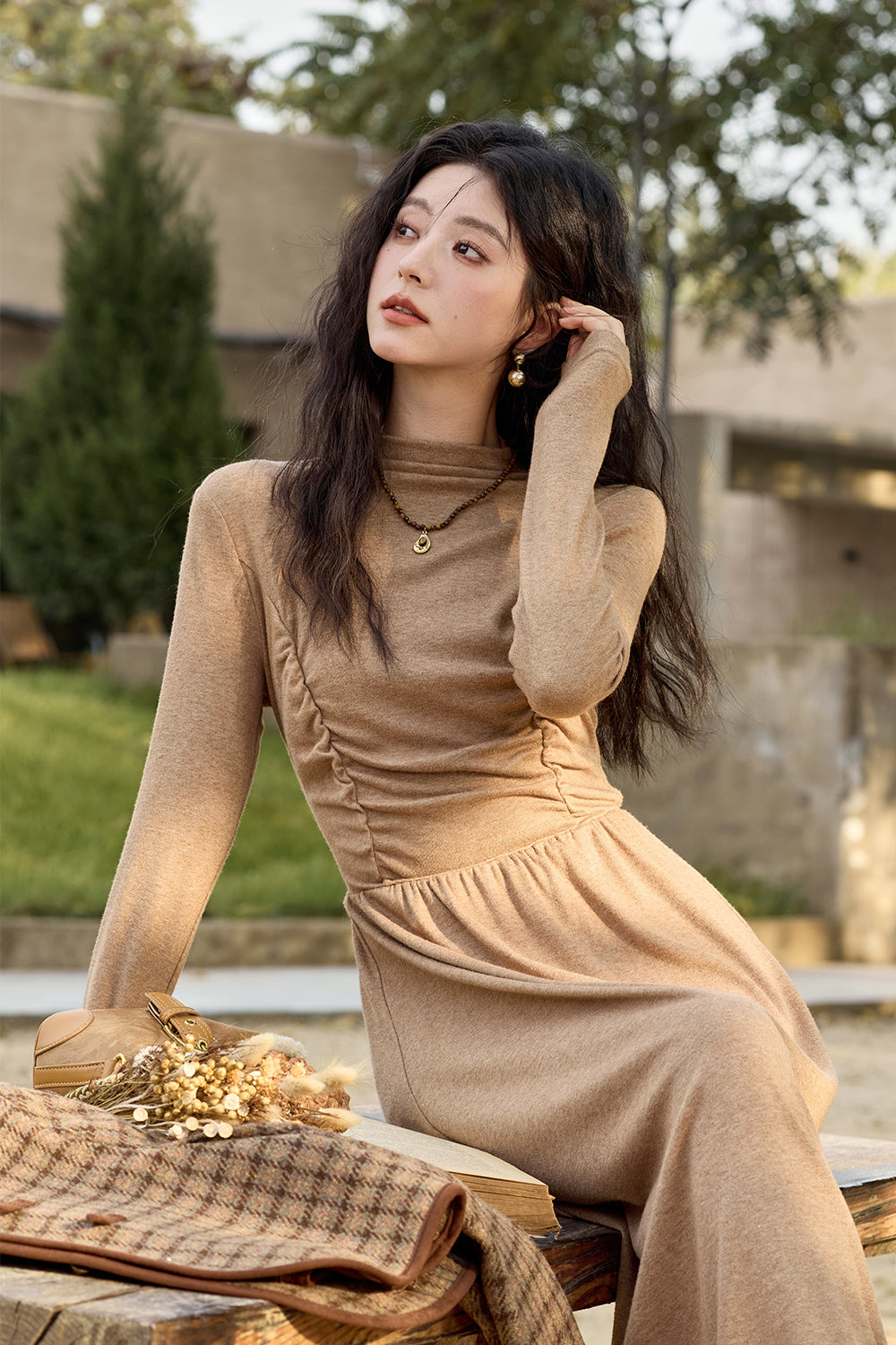 Bộ áo khoác và váy được bán riêng