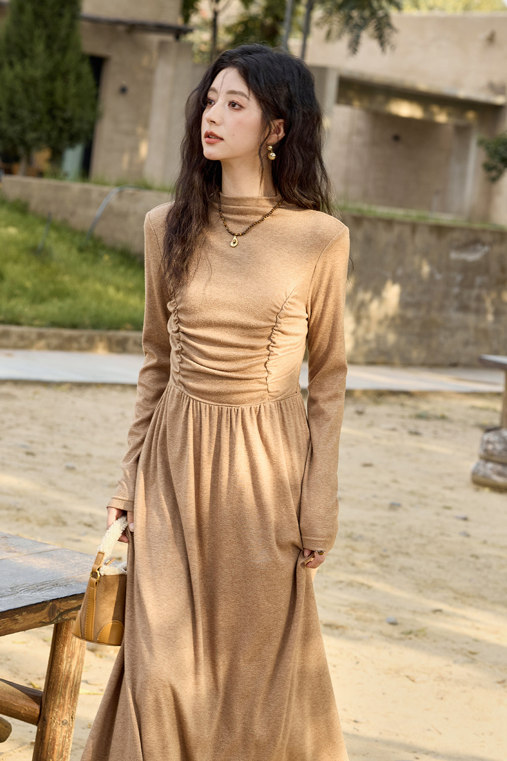 Bộ áo khoác và váy được bán riêng