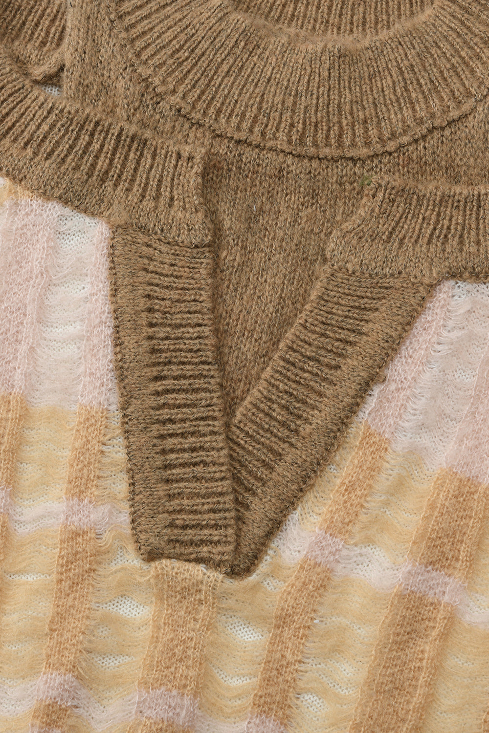 女性のためのニットシャツ