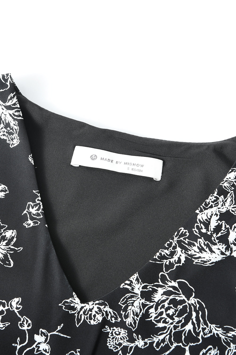 Gaun Midi A-line untuk Wanita