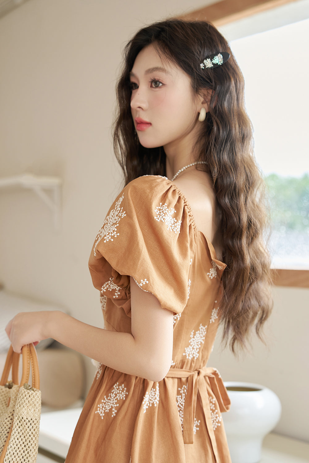 Váy midi họa tiết hoa chữ A dành cho nữ