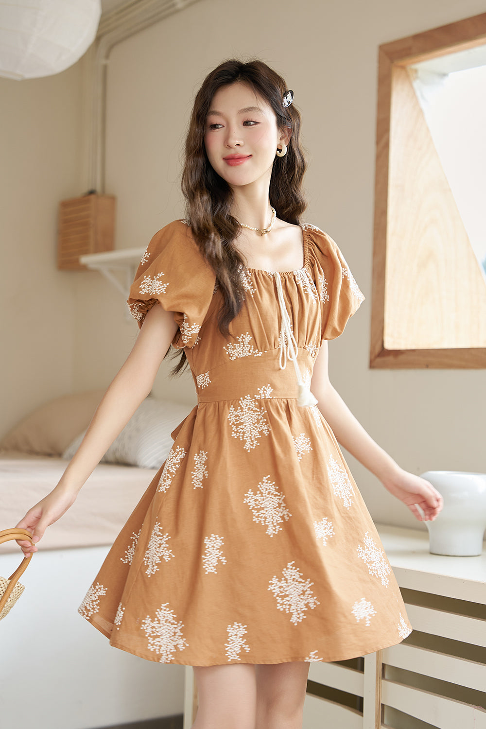 Váy midi họa tiết hoa chữ A dành cho nữ