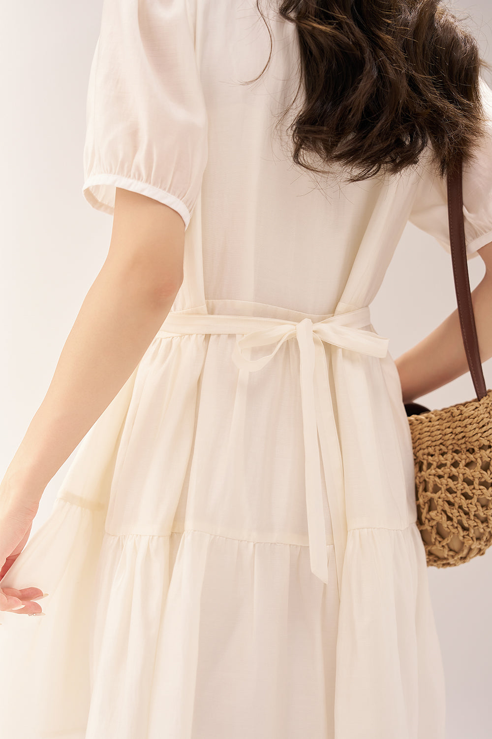 Gaun Midi A-line untuk Wanita