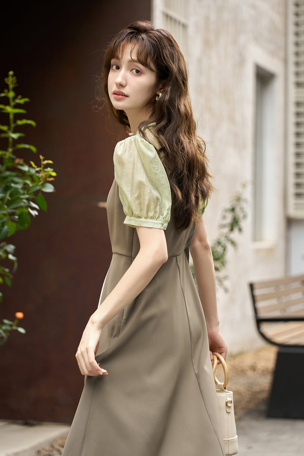 여성용 A라인 미디 드레스