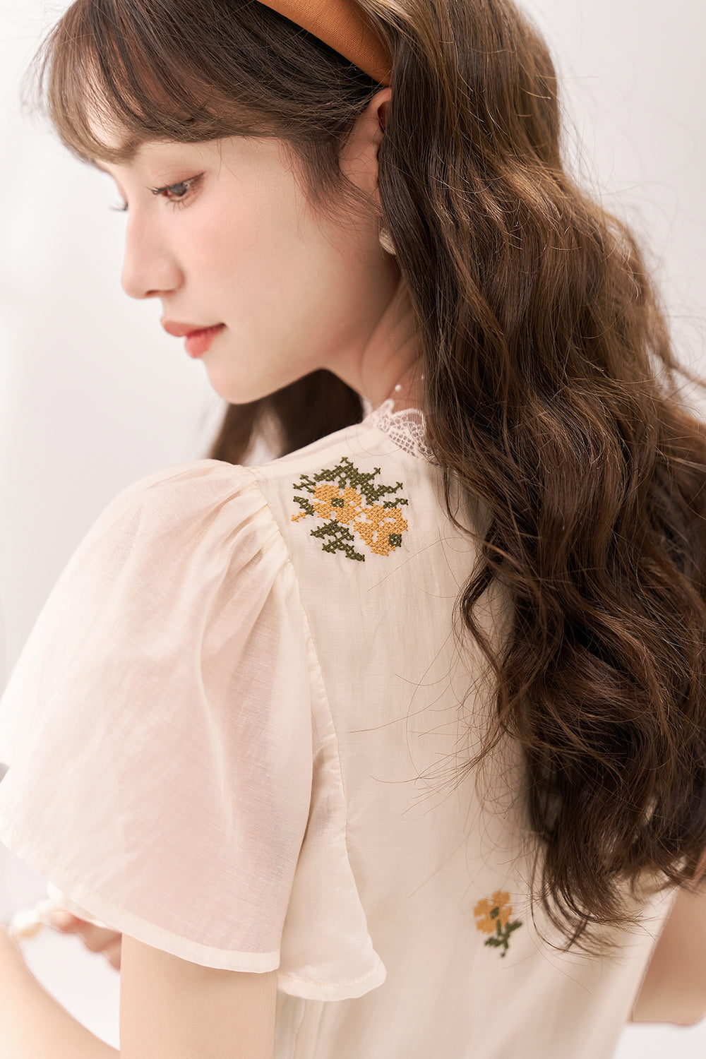 Gaun Midi A-line untuk Wanita