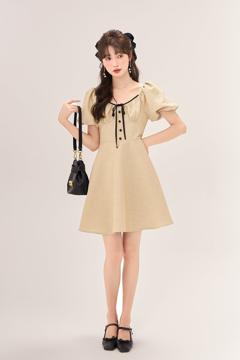 Gaun Midi A-line untuk Wanita