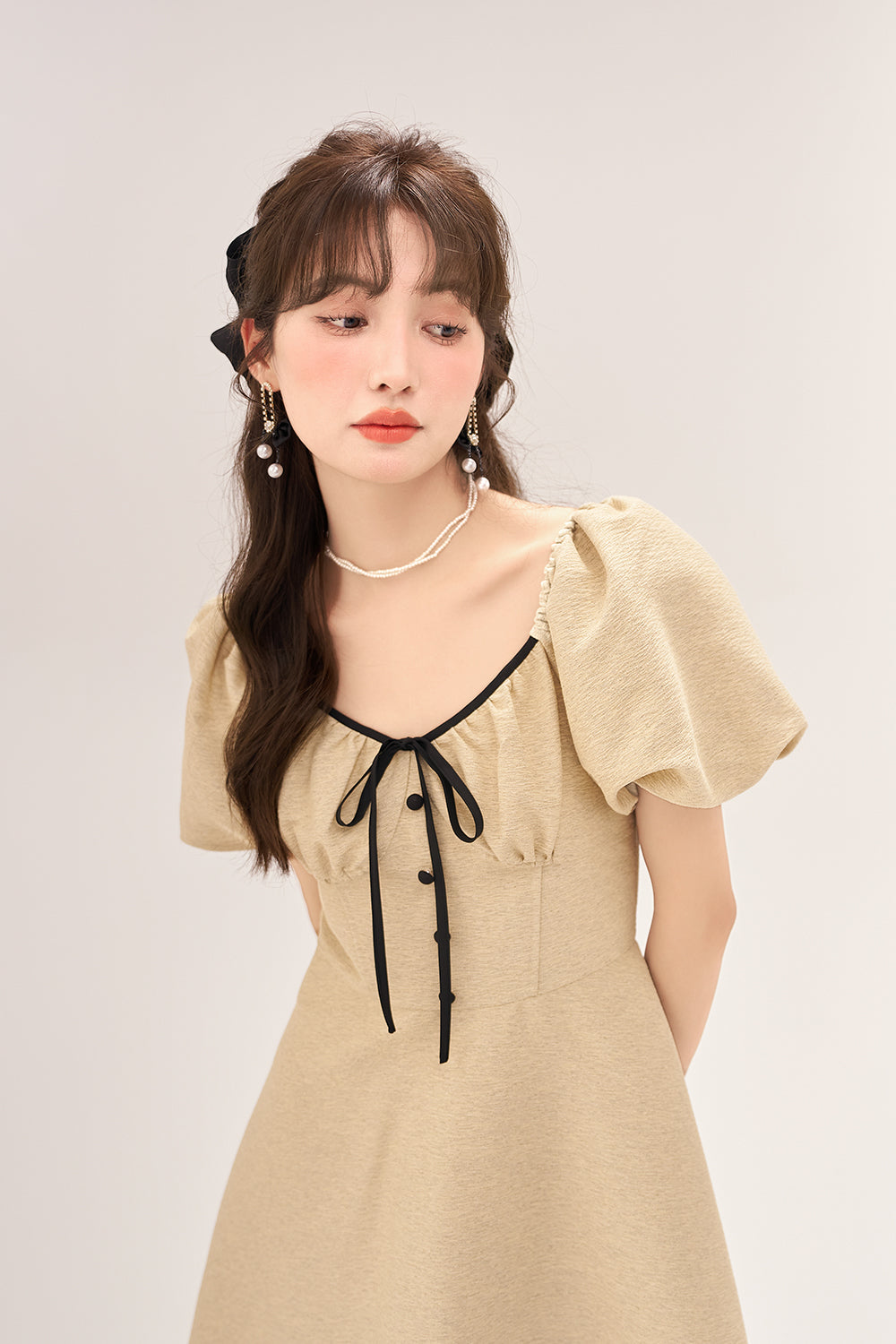 Gaun Midi A-line untuk Wanita