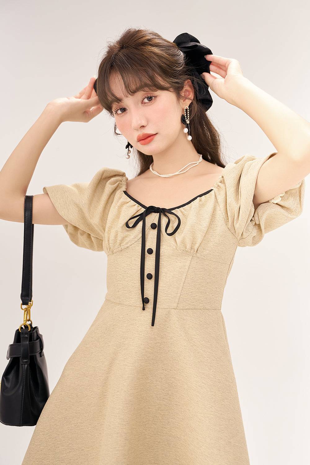 Gaun Midi A-line untuk Wanita