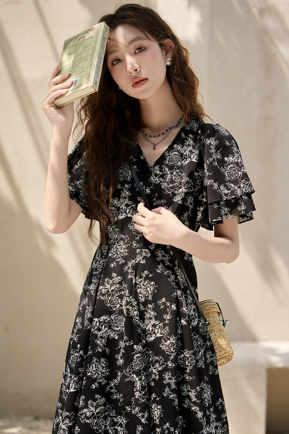 Gaun Midi A-line untuk Wanita