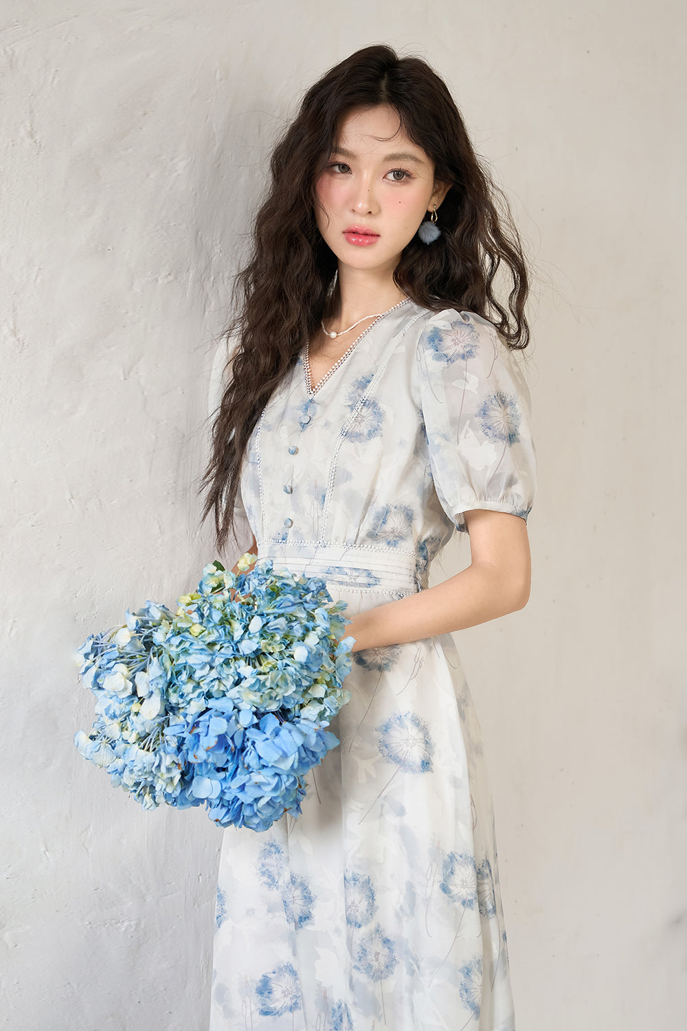 Gaun Midi untuk Wanita