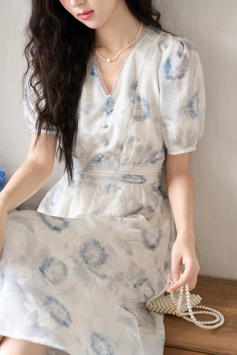 Gaun Midi untuk Wanita