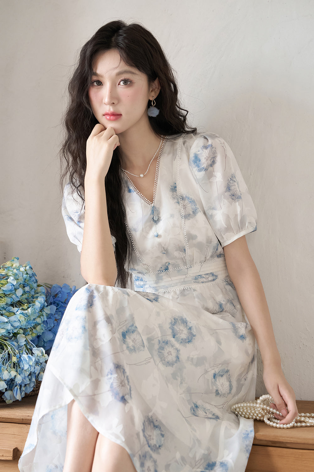 Gaun Midi untuk Wanita