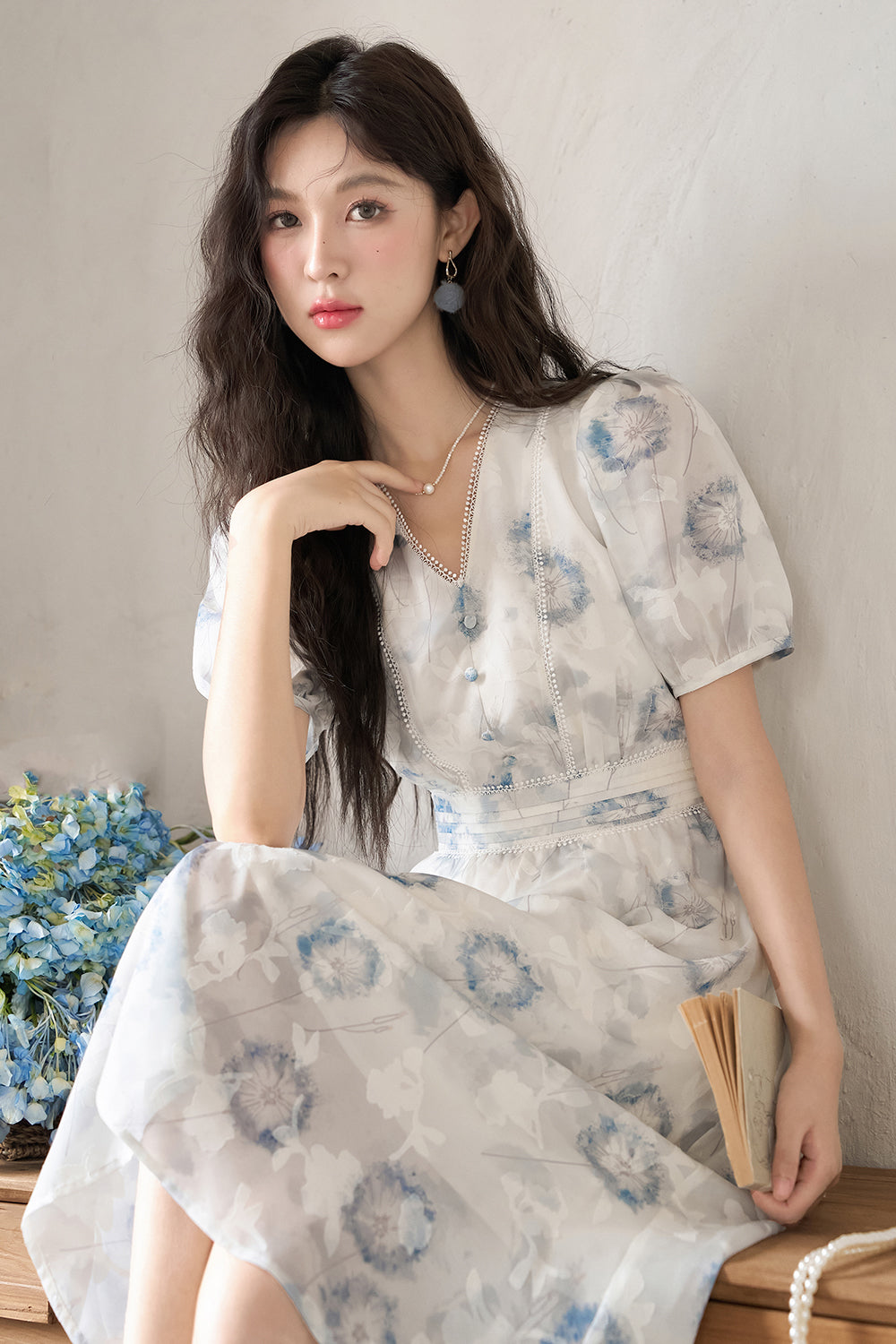 Gaun Midi untuk Wanita